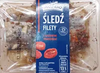 Śledź filety z suszonymi pomidorami