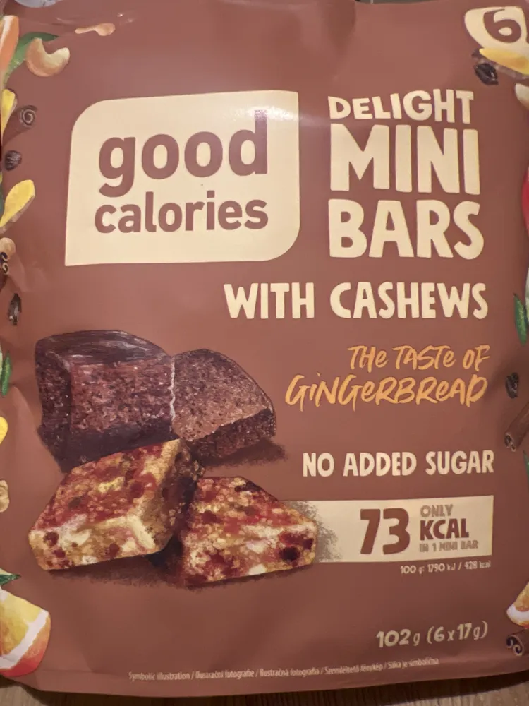 Mini bars with cashews