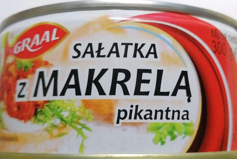 Sałatka z makrelą pikantna