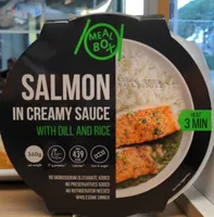 Salmon con salsa cremosa de eneldo y arroz