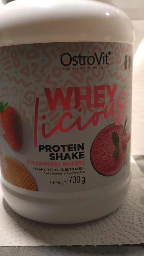 Whey protein shake strawberry waffers