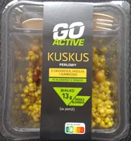 Kuskus perłowy z ciecierzycą, fasolką i hummusem