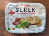 Serek z pomidorami, bazylią i czosnkiem