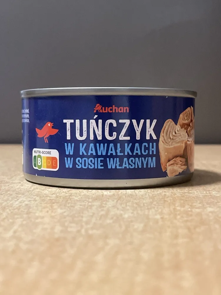 Tuńczyk w kawałkach w sosie własnym
