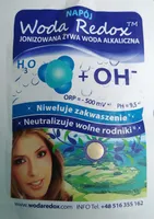 Napój o świeżym, orzeźwiającym smaku wody.