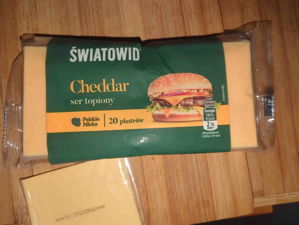Cheddar ser topiony