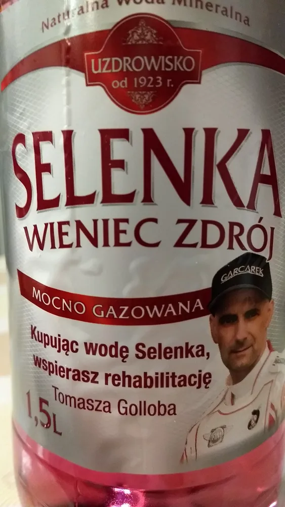 Selenka mocno gazowana