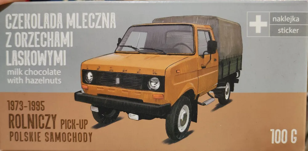 Czekolada mleczna z orzechami laskowymi
