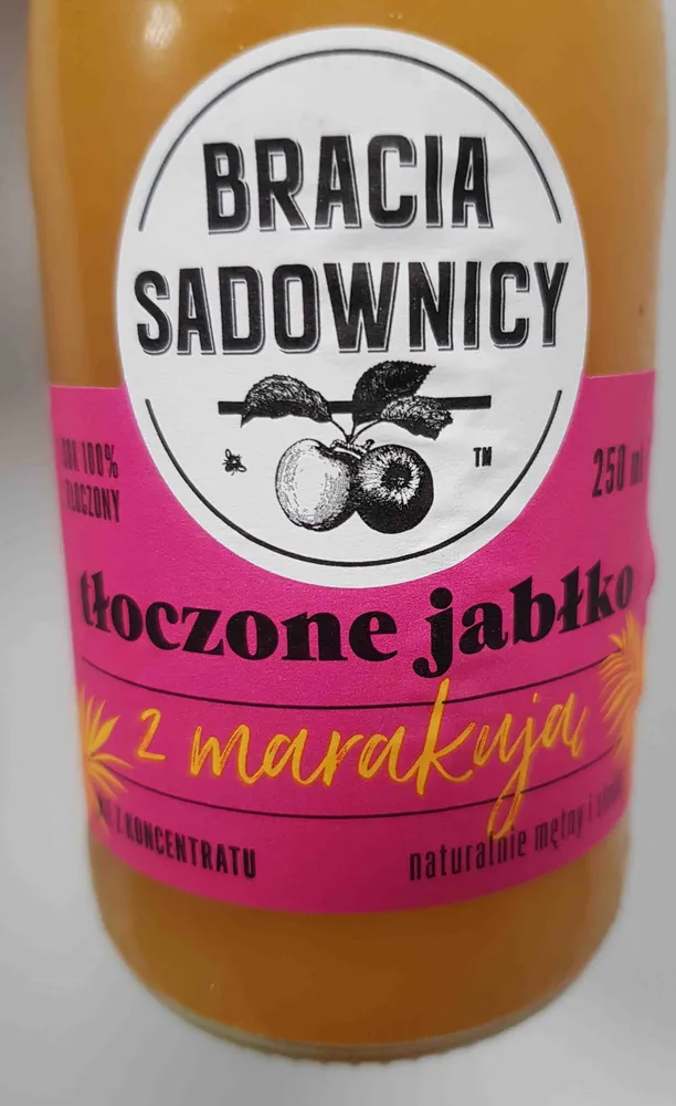 Tłoczone jabłko z marakują