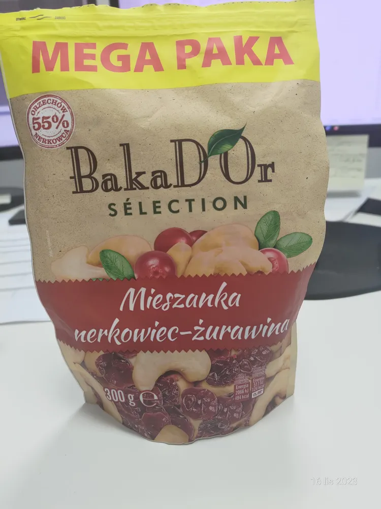 Mieszanka nerkowiec-żurawina