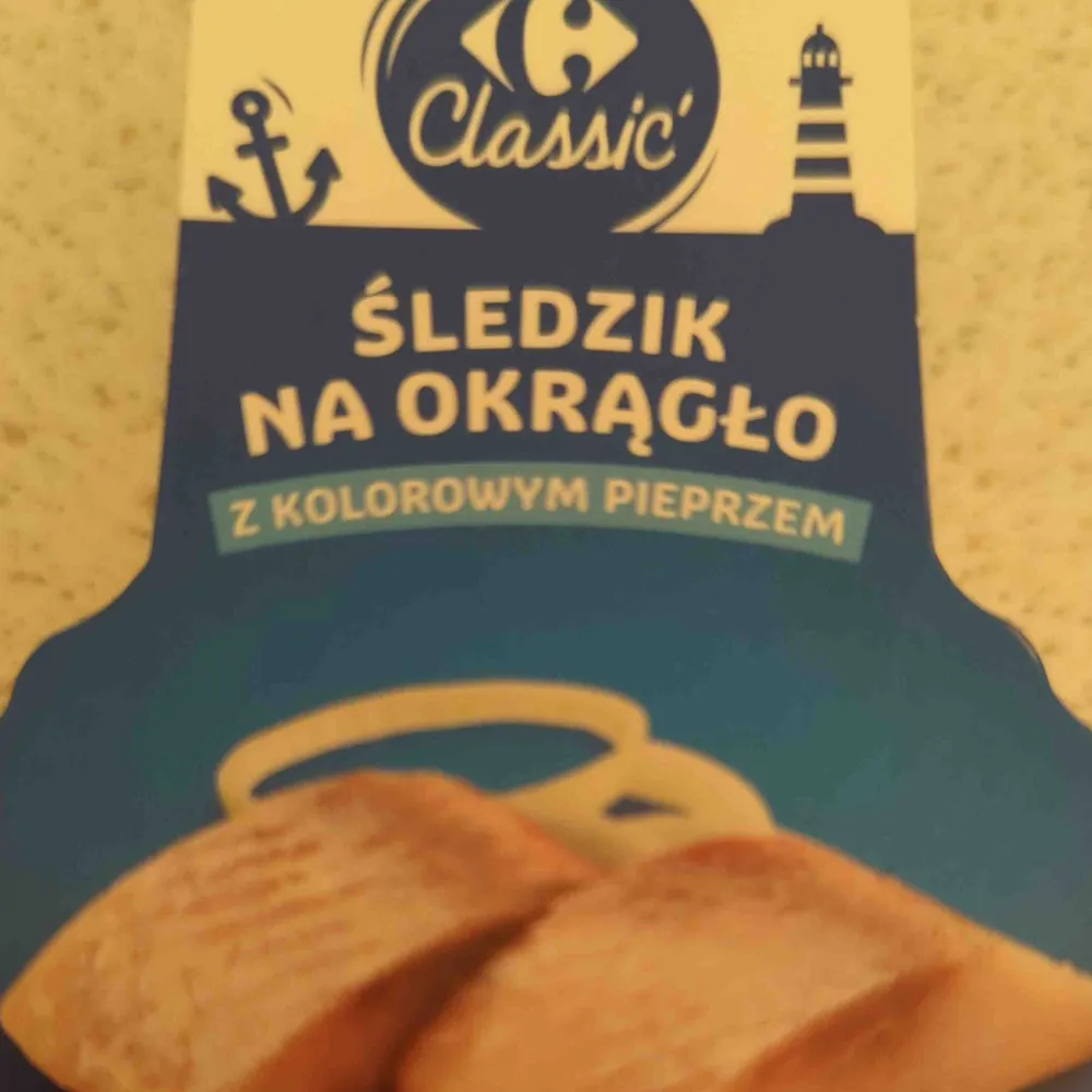 Śledzik na okrągło z kolorowym pieprzem