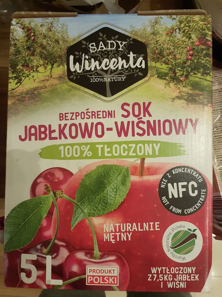 Bezpośredni sok jabłkowo-wiśniowy tłoczony