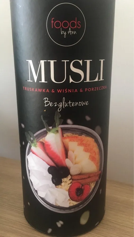Musli bezglutenowe truskawka & wiśnia & porzeczka