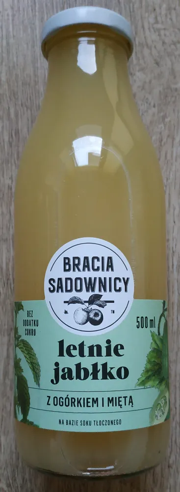 letnie jabłko z ogórkiem i miętą