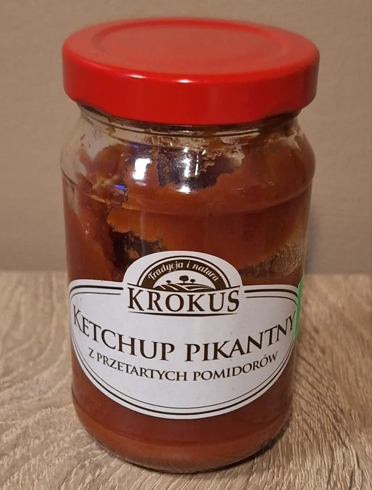 Ketchup pikantny z przetartych pomidorów