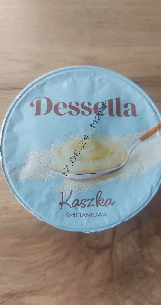 Kaszka manna na mleku i śmietance