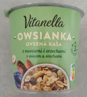 Owsianka z owocami i orzechami