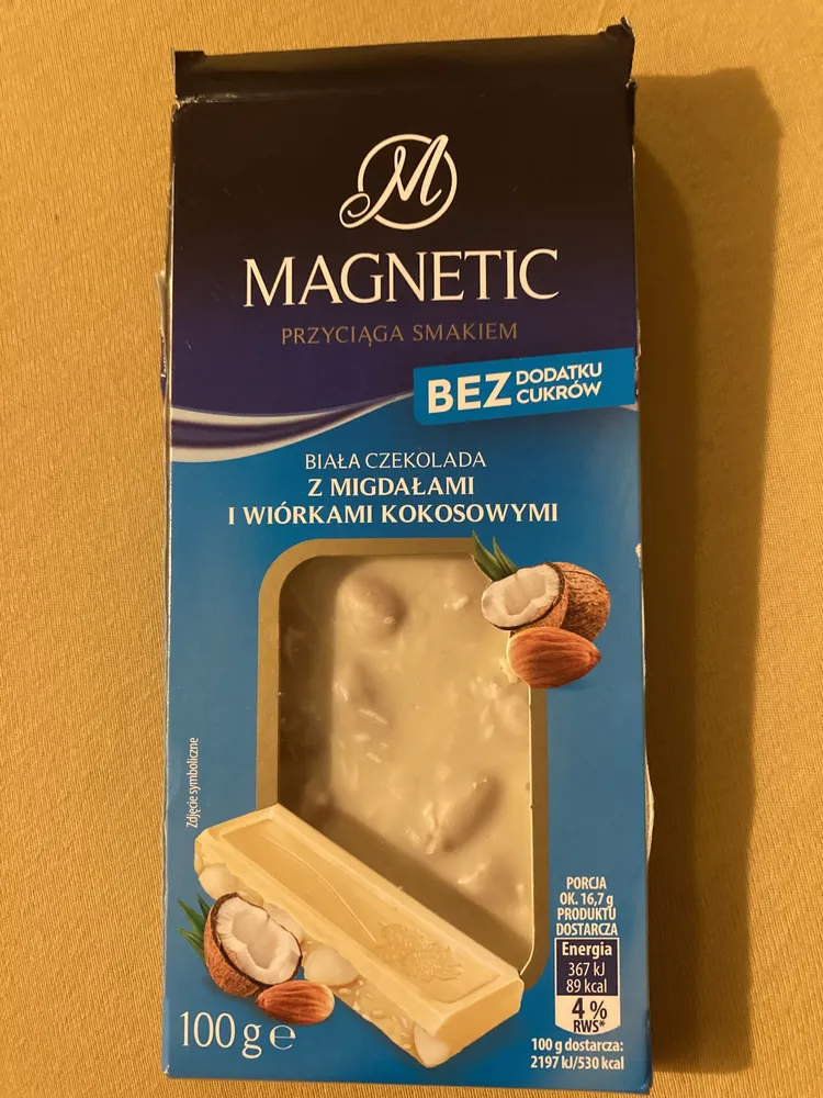 Biała czekolada z migdałami i wiórkami kokosowymi