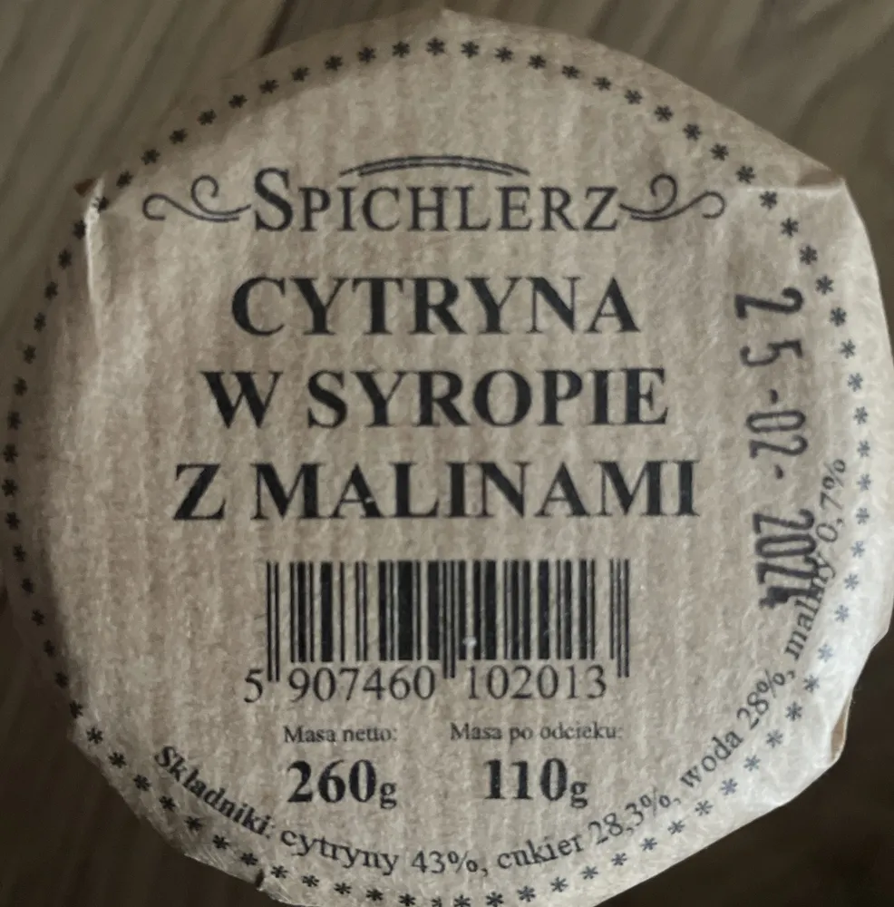 Cytryna w syropie z malinami