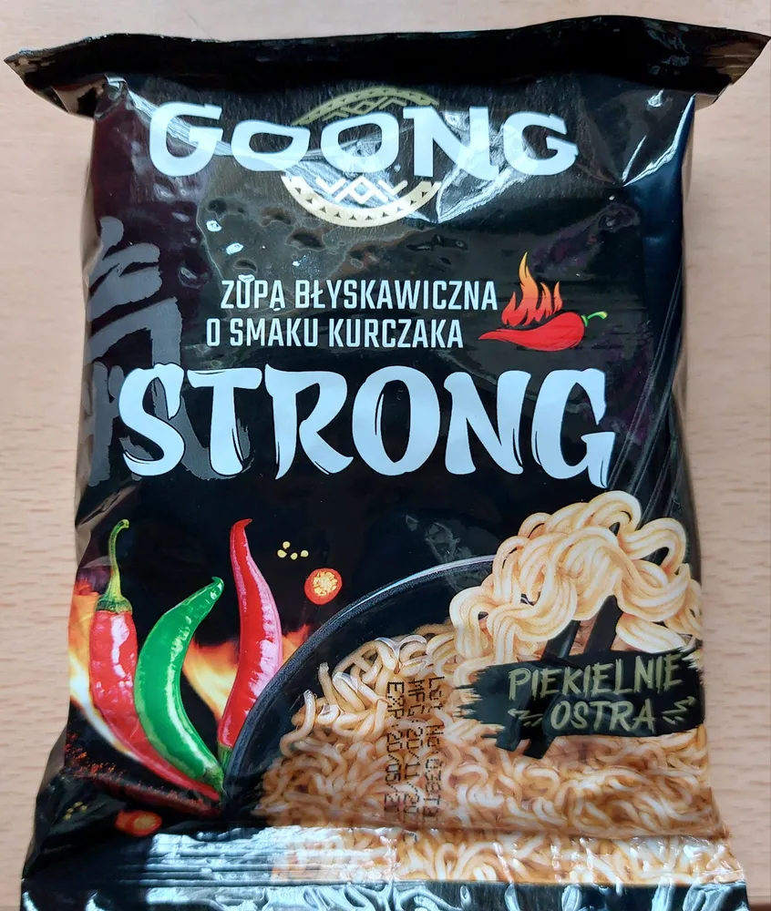 Zupa błyskawiczna o smaku kurczaka STRONG