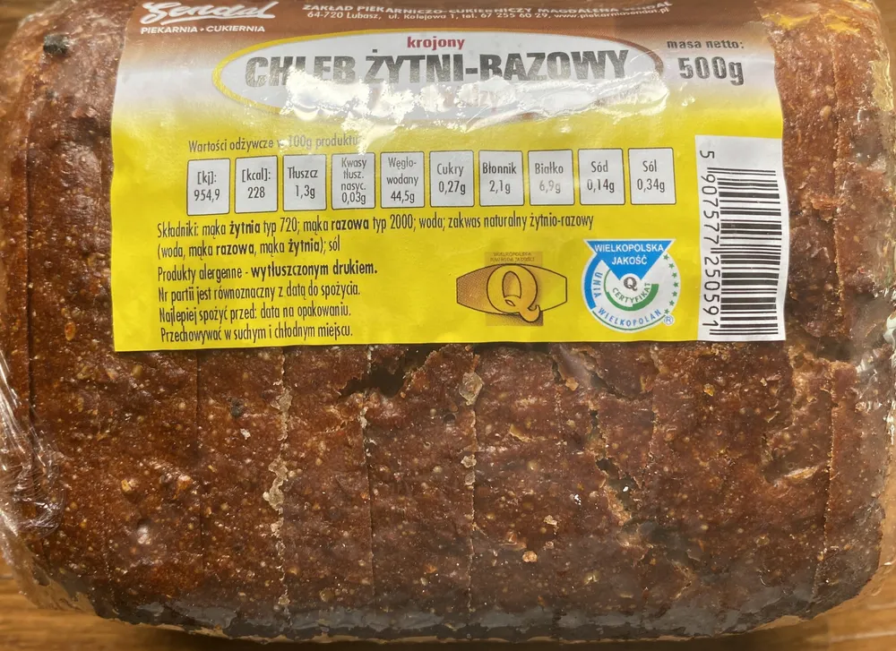 Chleb żytni-razowy