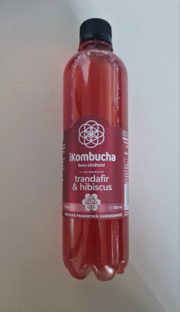 Trandafir & hibiscus
