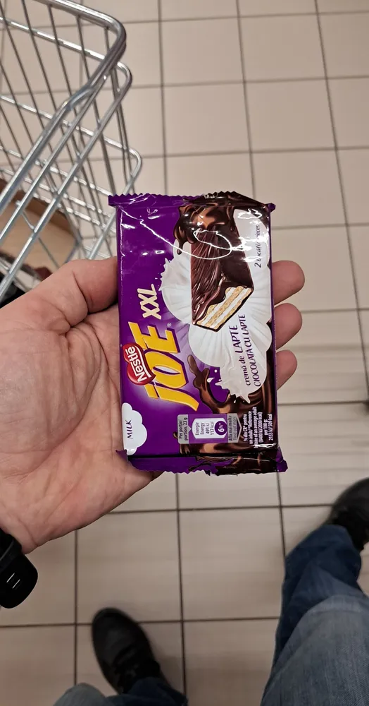 Joe XXL Napolitane crocante cu crema de lapte invelite in ciocolata cu lapte