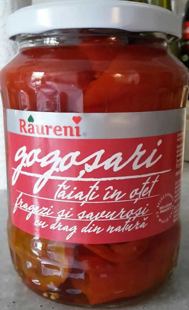Gogoșari tăiați în oțet