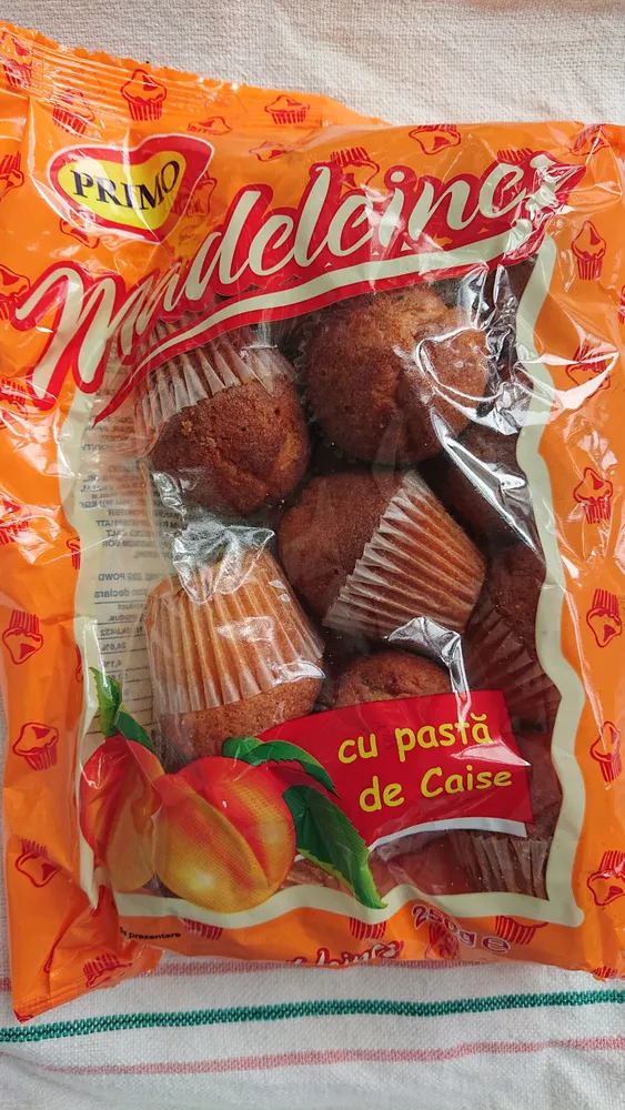 Primo Madeleines cu pastă de caise
