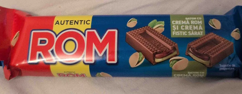 Baton cu crema rom si crema fistic sarat