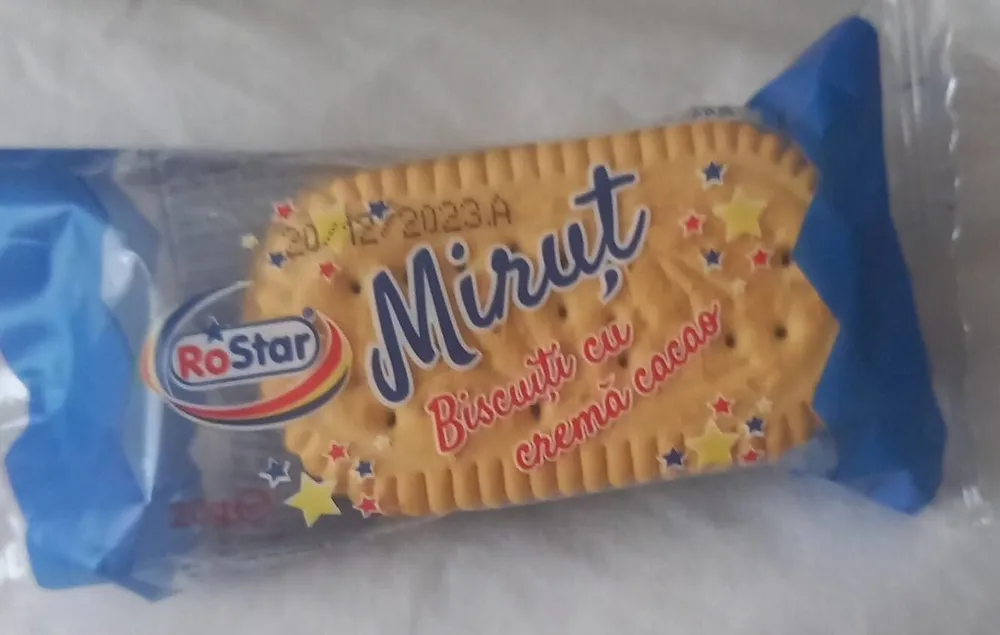 Mirut biscuiti cu crema cacao