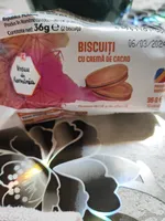 Biscuiți cu cremă de cacao