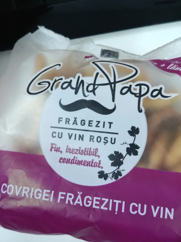Covrigei frăgeziți cu vin