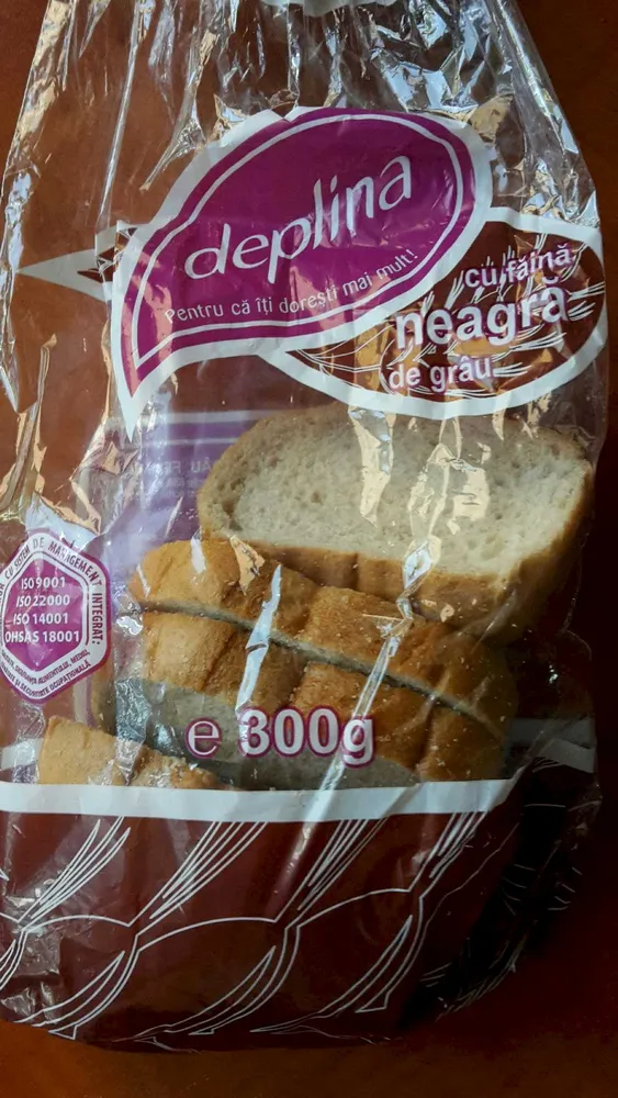 Deplina pâine cu făină neagră de grâu