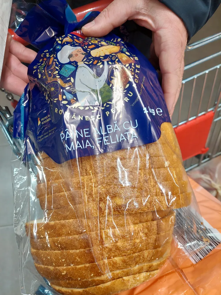 Paine Alba Cu Maia