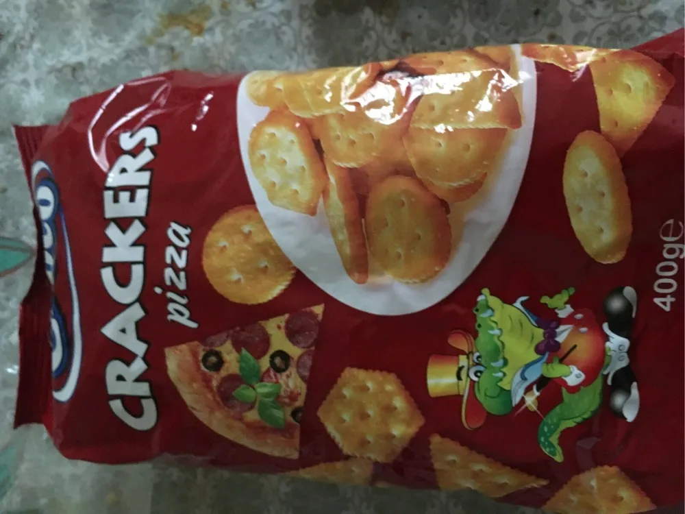 Crackers pizza