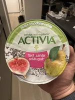 Iaurt cu pere, smochine, chia