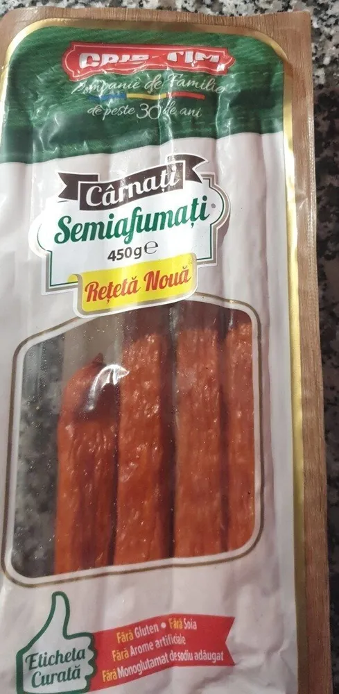 Cârnați semiafumați