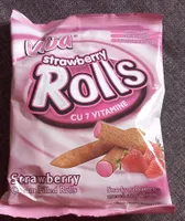 Snacks rulouri cu cremă de căpșuni