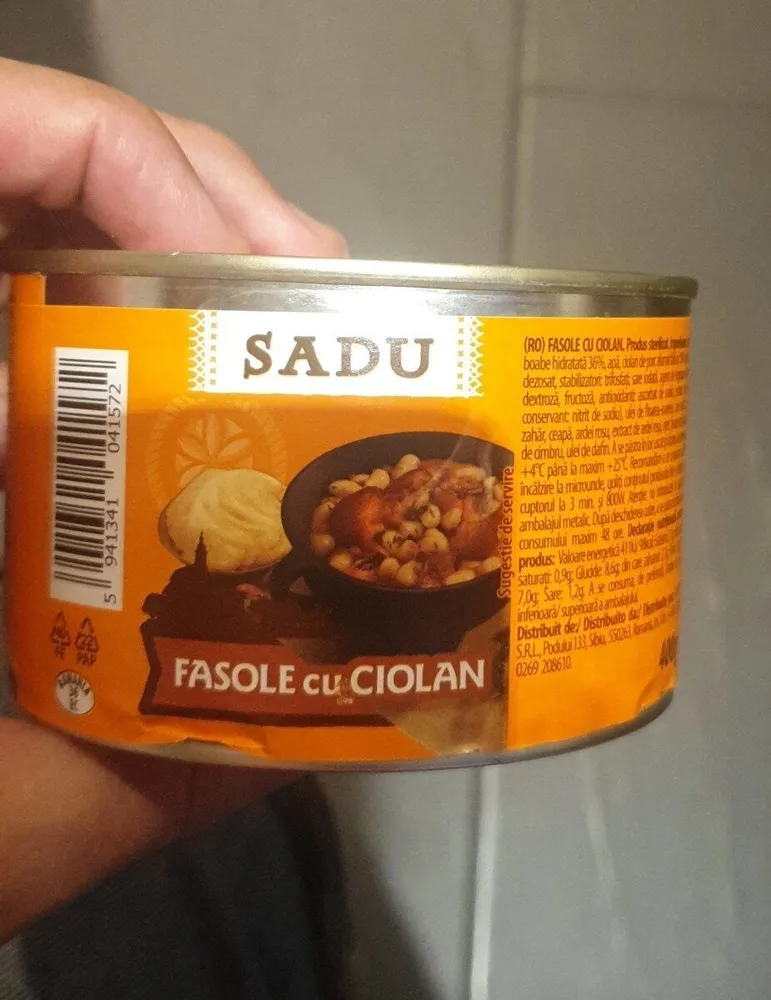 Fagioli con stinco di maiale