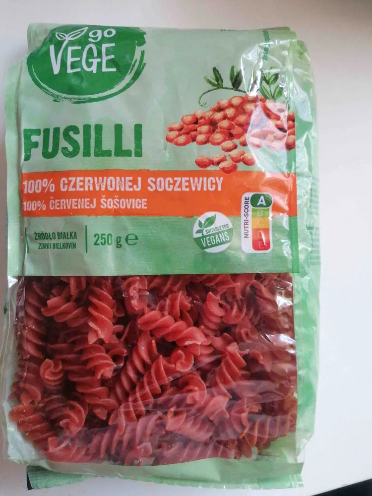 Makareon z czerwonej soczewicy