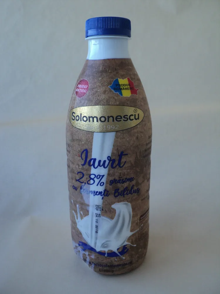 Solomonescu Iaurt 2,8% grasime cu fermenti bifidus