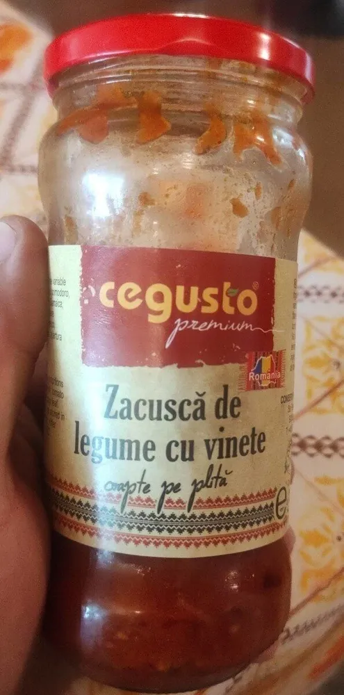 Zacuscã de legume co vinete