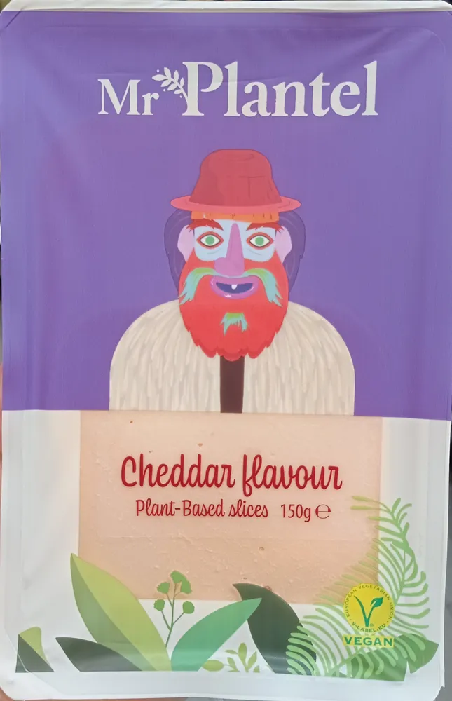 Cheddar flavour plant-based slices