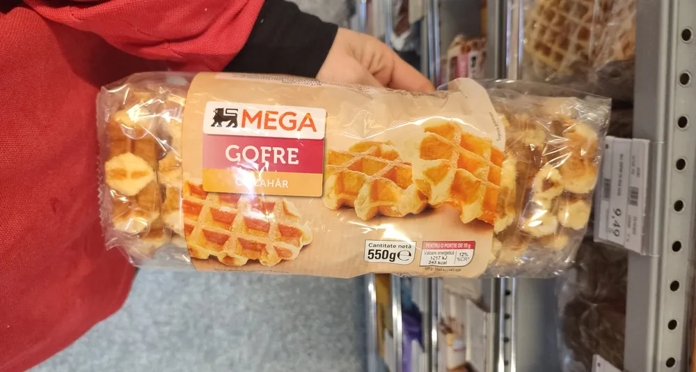 Mega gofre cu zahar