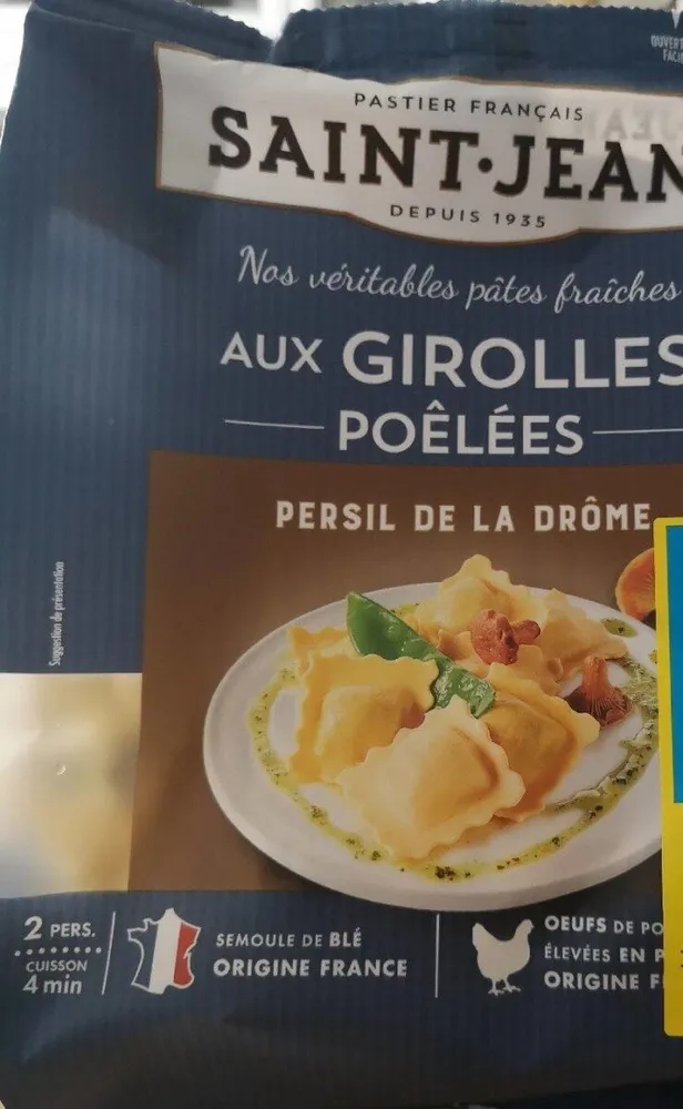 Pâtes fraîches aux girolles poêlées