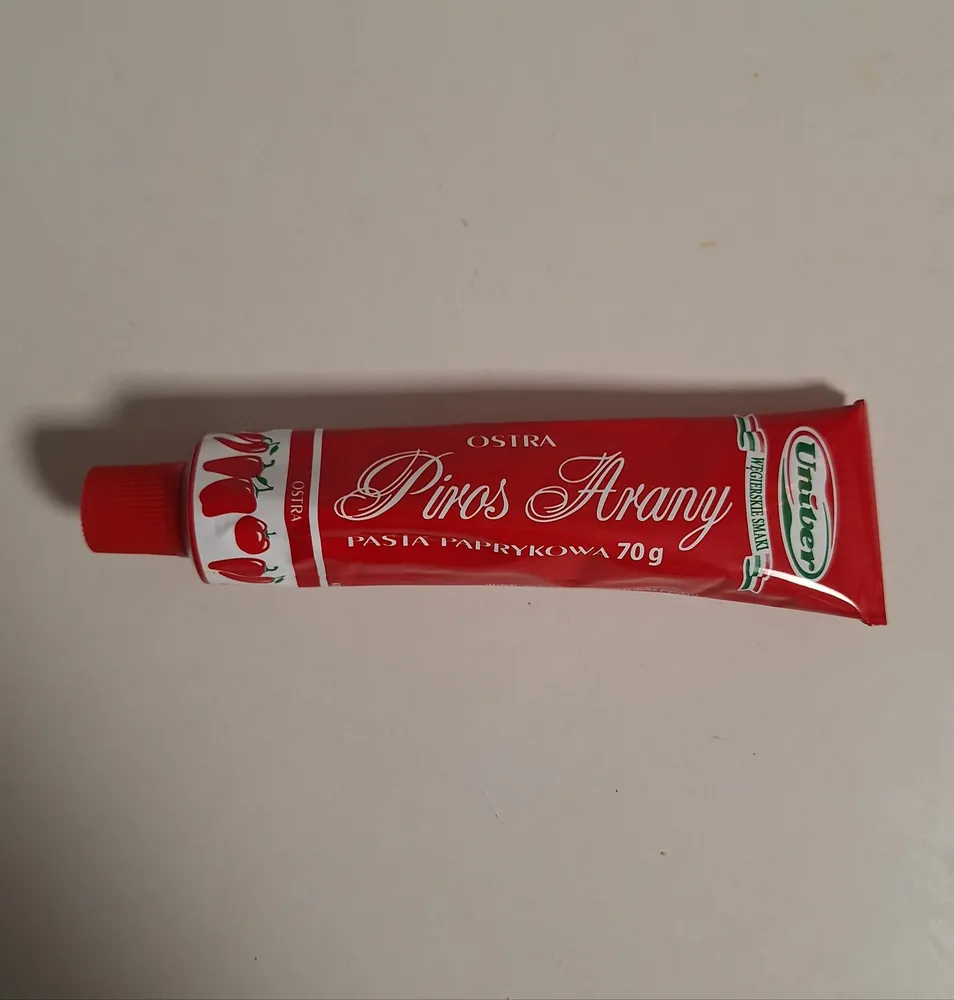 Piros Arany Pikantna Pasta Paprykowa