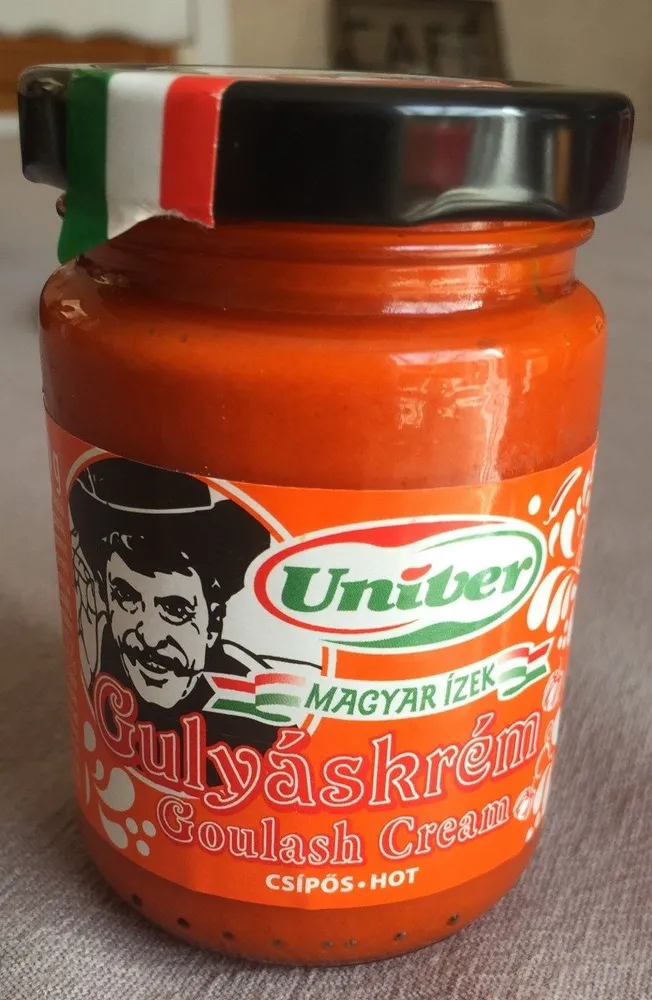 Goulash cream hot