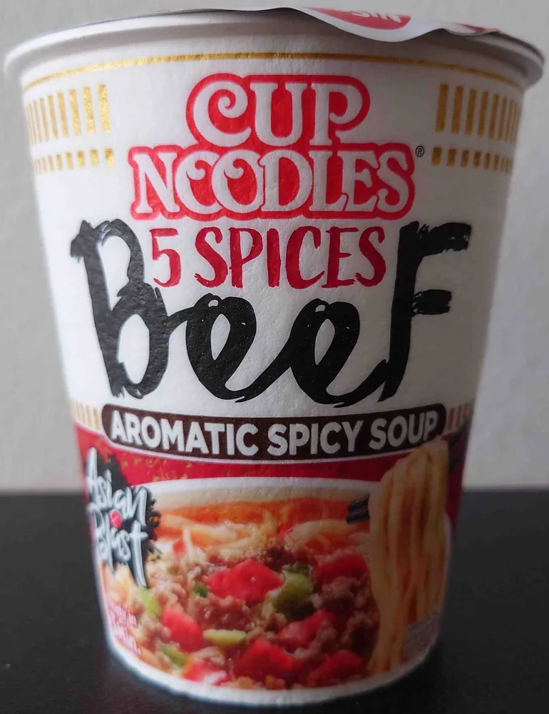 Cup Noodles 5 spices Beef Aromatic Spicy Soup