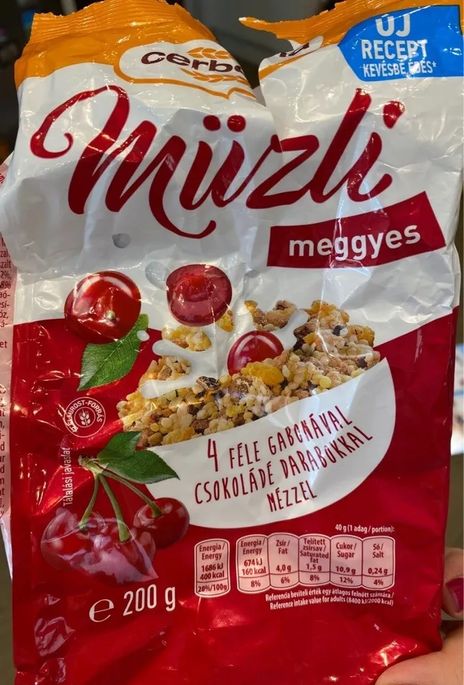 Cerbona Muzli meggyes